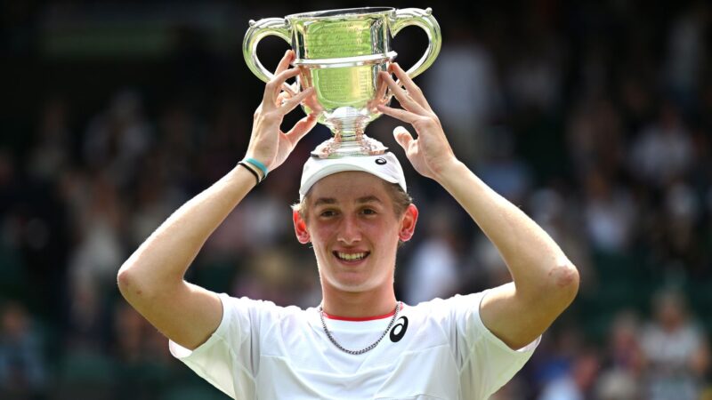 Henry Searle, the 2023 Junior Wimbledon Champion